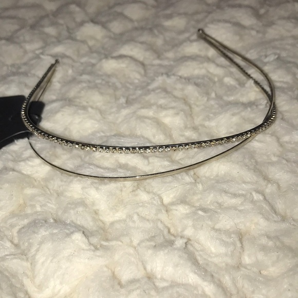 New York and Company Headband - Picture 1 of 3